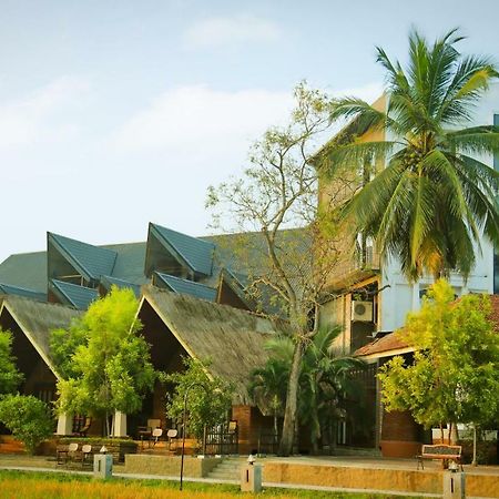 Avasta Resort And Spa Anuradhapura Ngoại thất bức ảnh