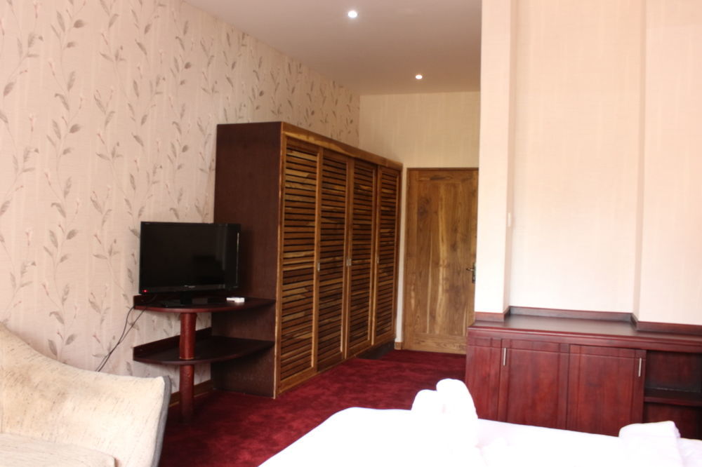 Avasta Resort And Spa Anuradhapura Ngoại thất bức ảnh