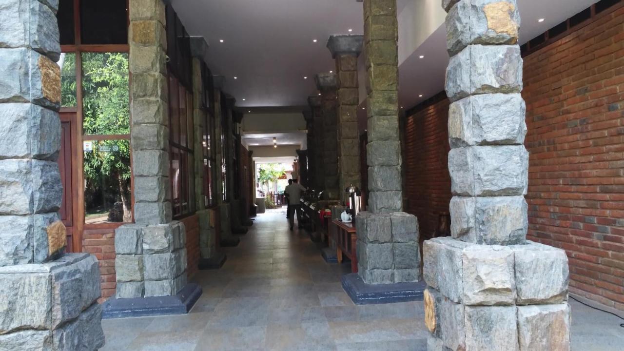 Avasta Resort And Spa Anuradhapura Ngoại thất bức ảnh